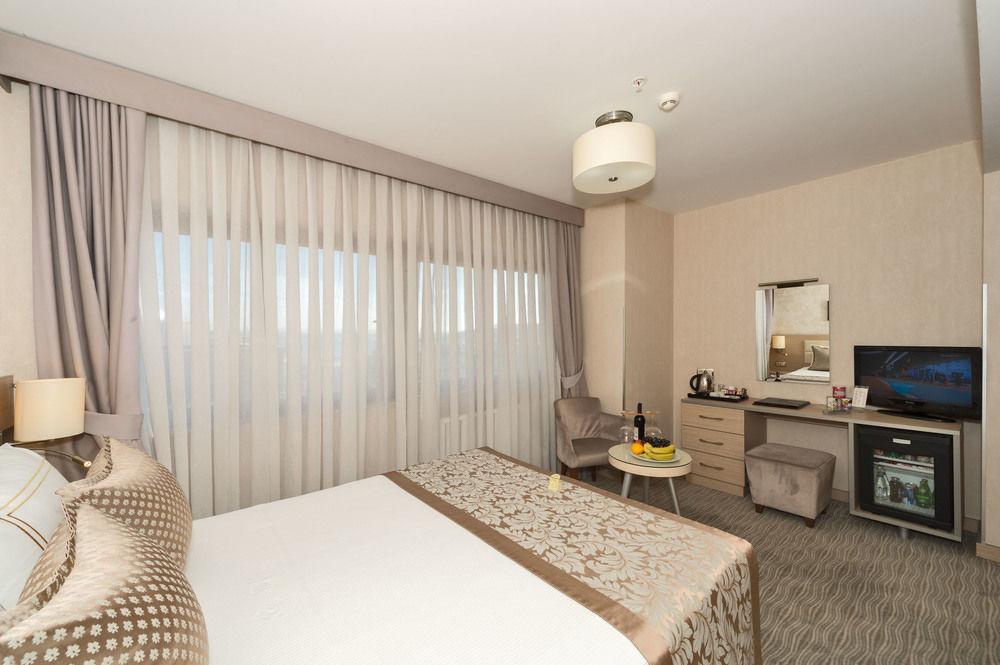 Galata La Bella Hotel อิสตันบูล ภายนอก รูปภาพ