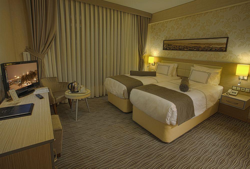 Galata La Bella Hotel อิสตันบูล ภายนอก รูปภาพ